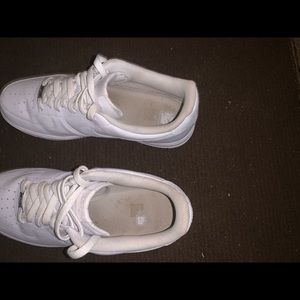 White Air Force 1’s Men Size 11